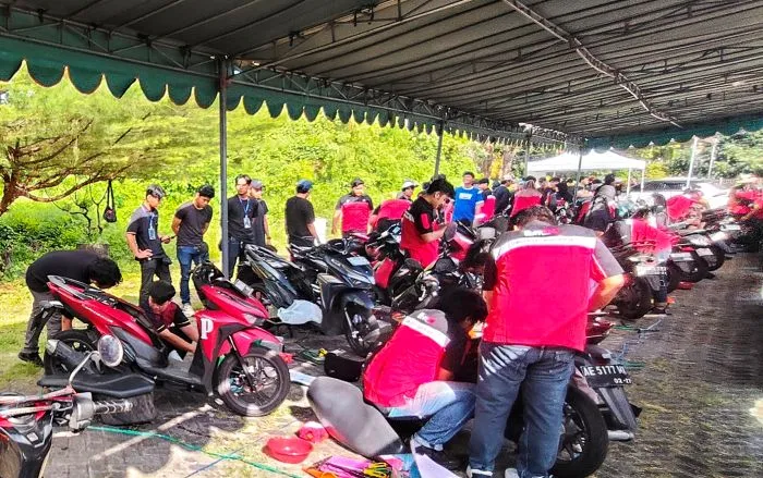 Harga BBM Naik, Tekiro dan ITS Surabaya Gelar Service Gartis Kendaraan untuk Masyarakat Surabaya